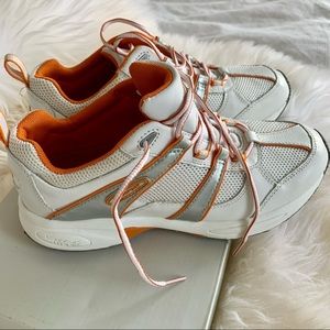 Rockport Sneaker White & Orange New 6 1/2